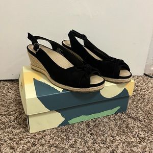 earth || Black Suede Slingback Wedges